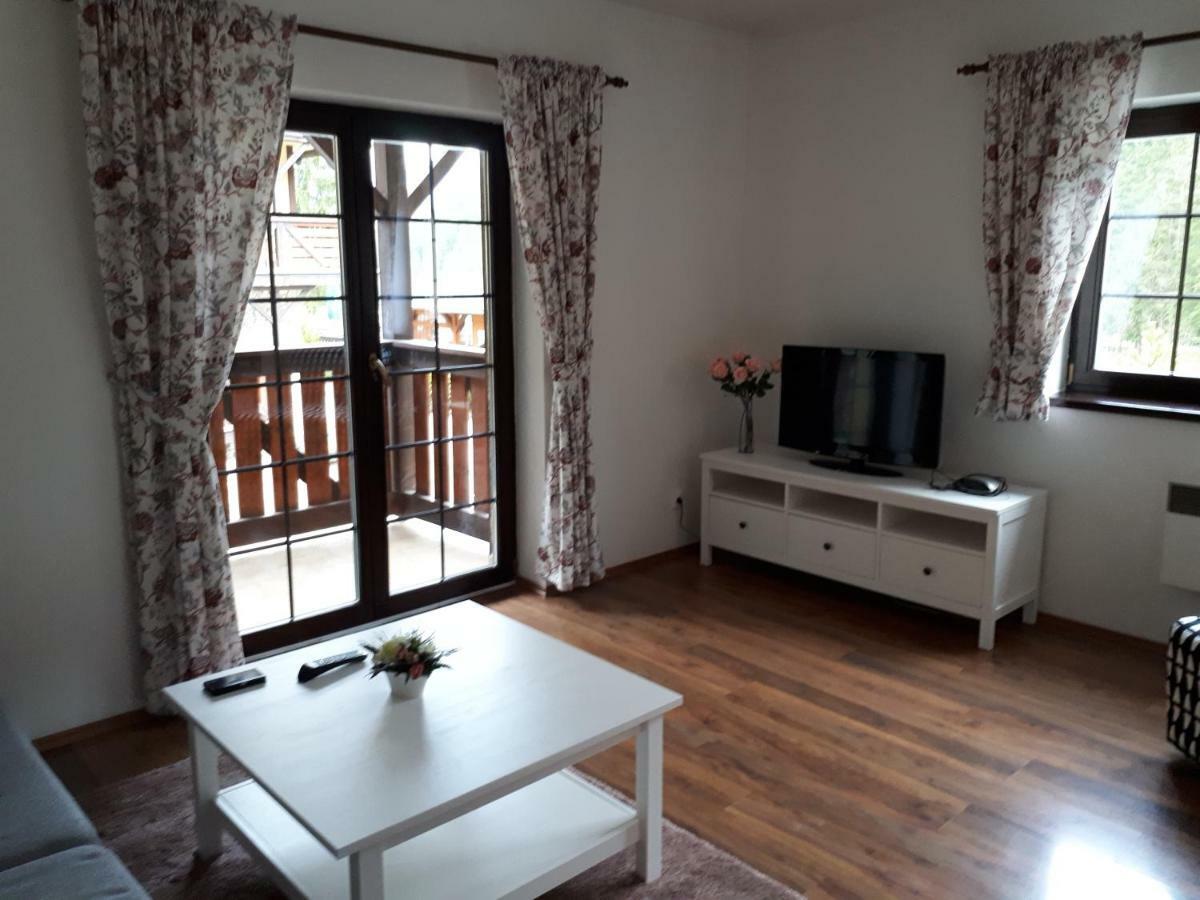 Hrabovo Renata 1 Apartman Rózsahegy Kültér fotó