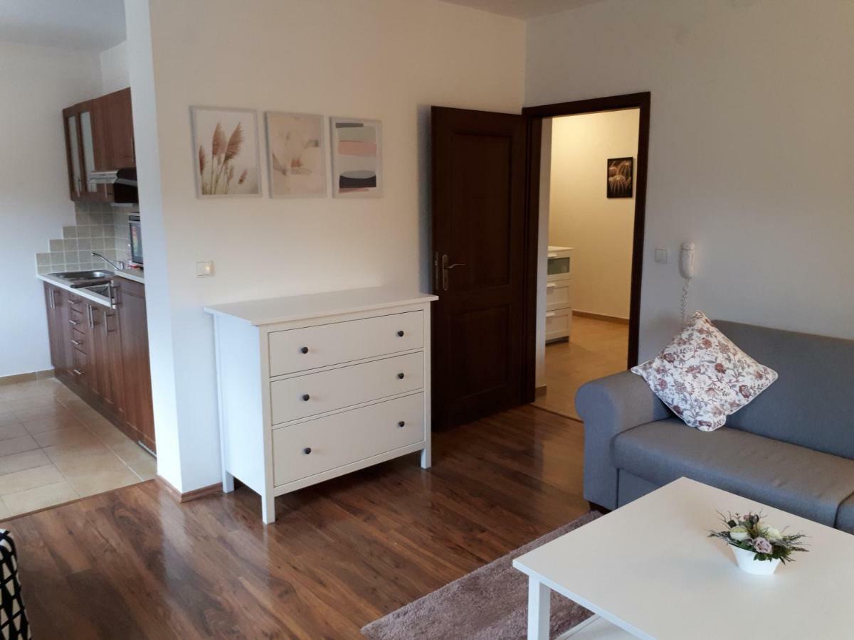 Hrabovo Renata 1 Apartman Rózsahegy Kültér fotó